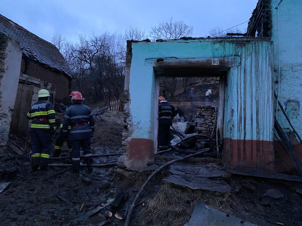 incendiu casa poiana 1