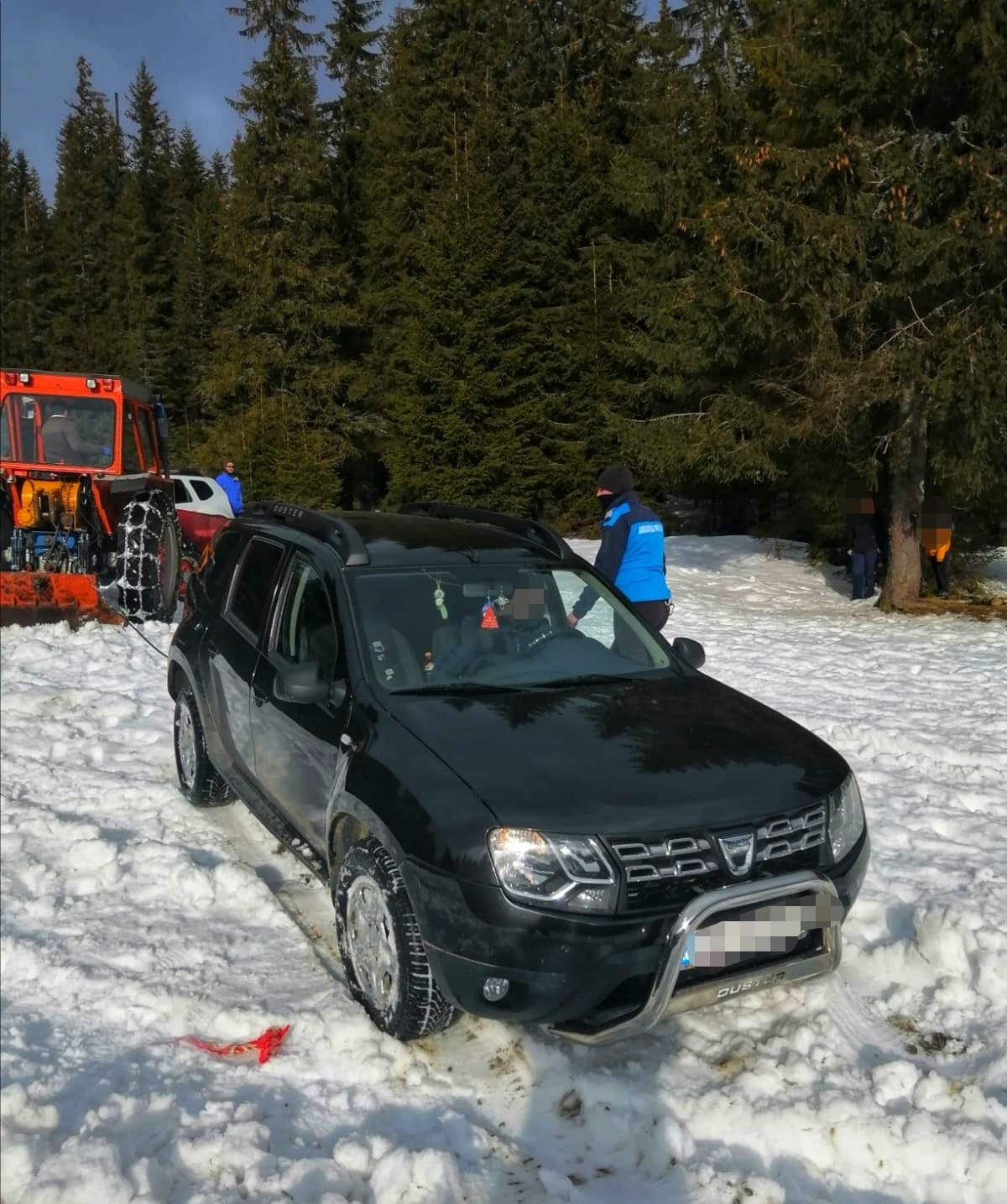 masina blocata zapada oncesti 3