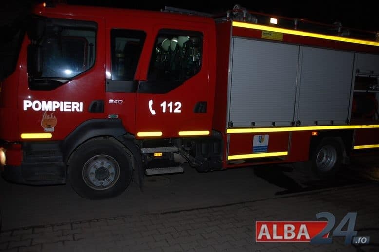 pompieri-isu-incendiu-noaptea_3-e1540839254587