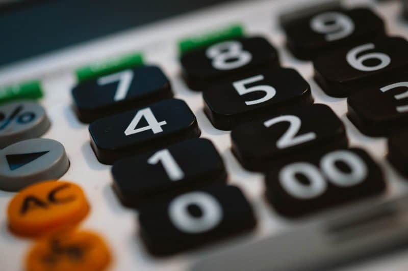 calculator finante economie