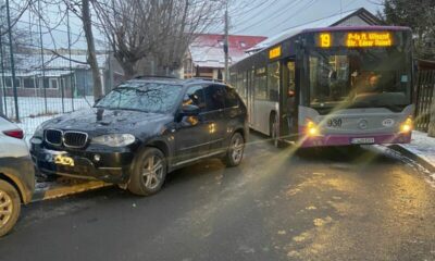 autobuz blocat bmw2 e1640103636939.jpeg