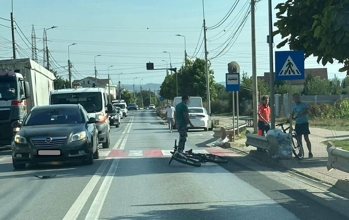 Foto Accident La Alba Iulia Adolescentă Lovită De Un Autoturism în Zona Unei Treceri De 