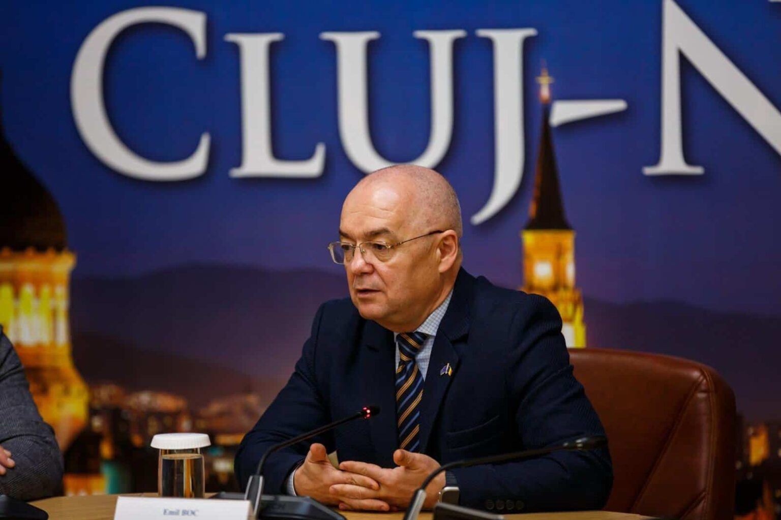 Emil Boc câștigă alegerile pentru Primăria Cluj Napoca obținând 45 din voturi numărătoare